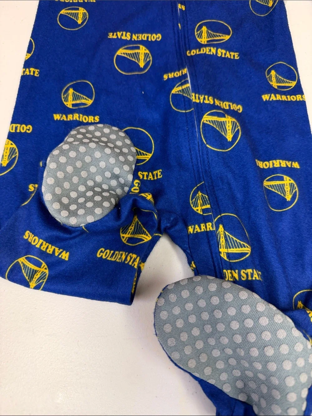 Golden State Warriors Kids One-Piece Sleeper - Navy/Yellow size 3/6 months new